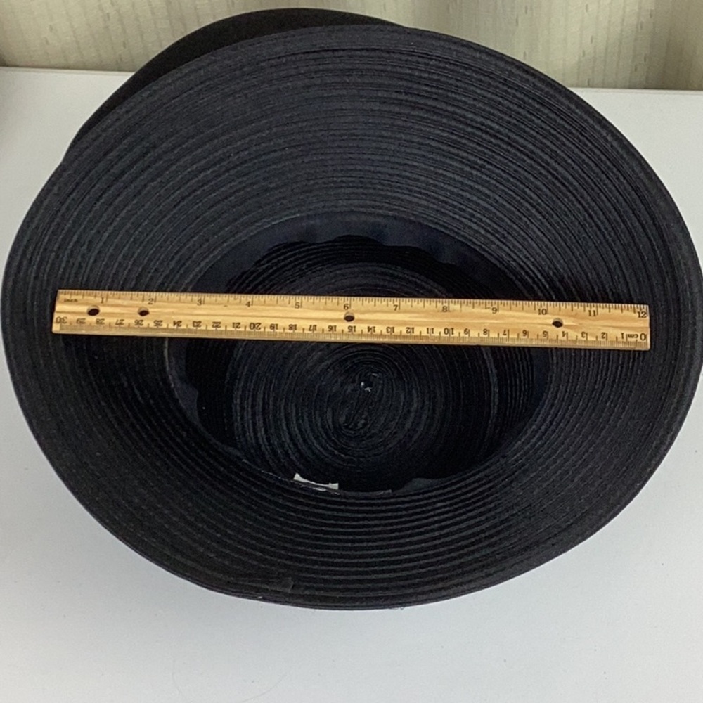 Whittall & Shon, Church, Derby Fascinator Hat. - Picture 8 of 11